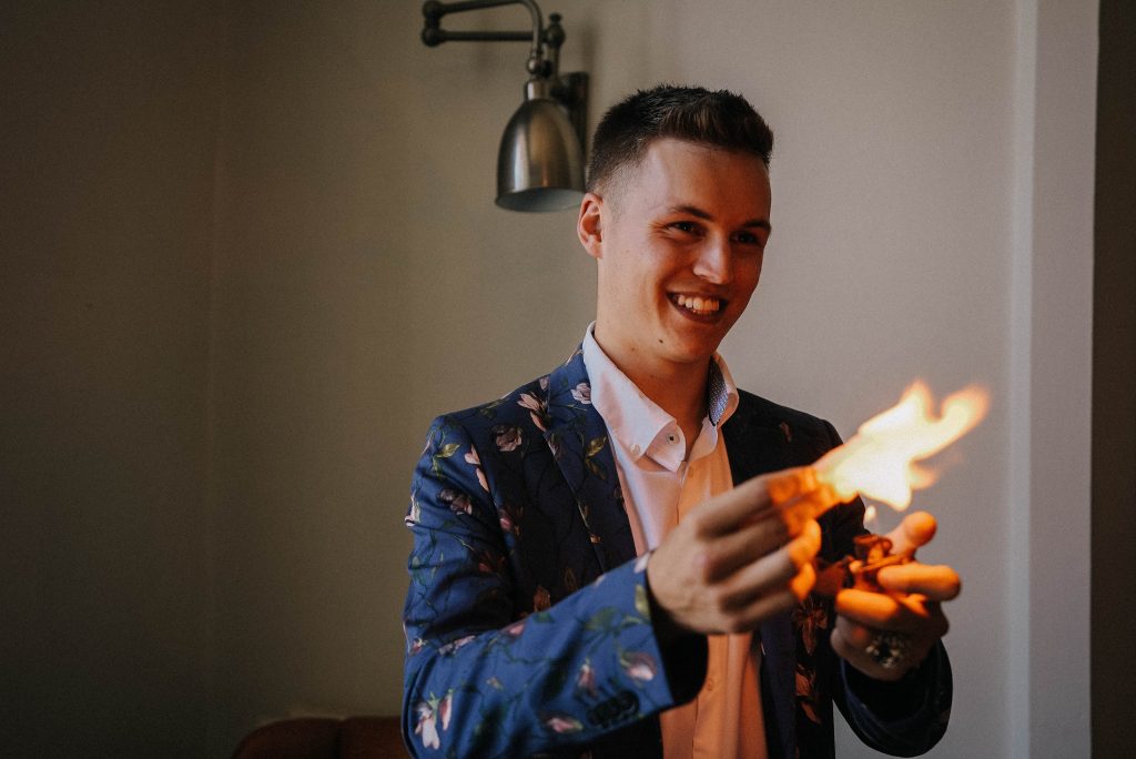 Tom Rose Magic performance