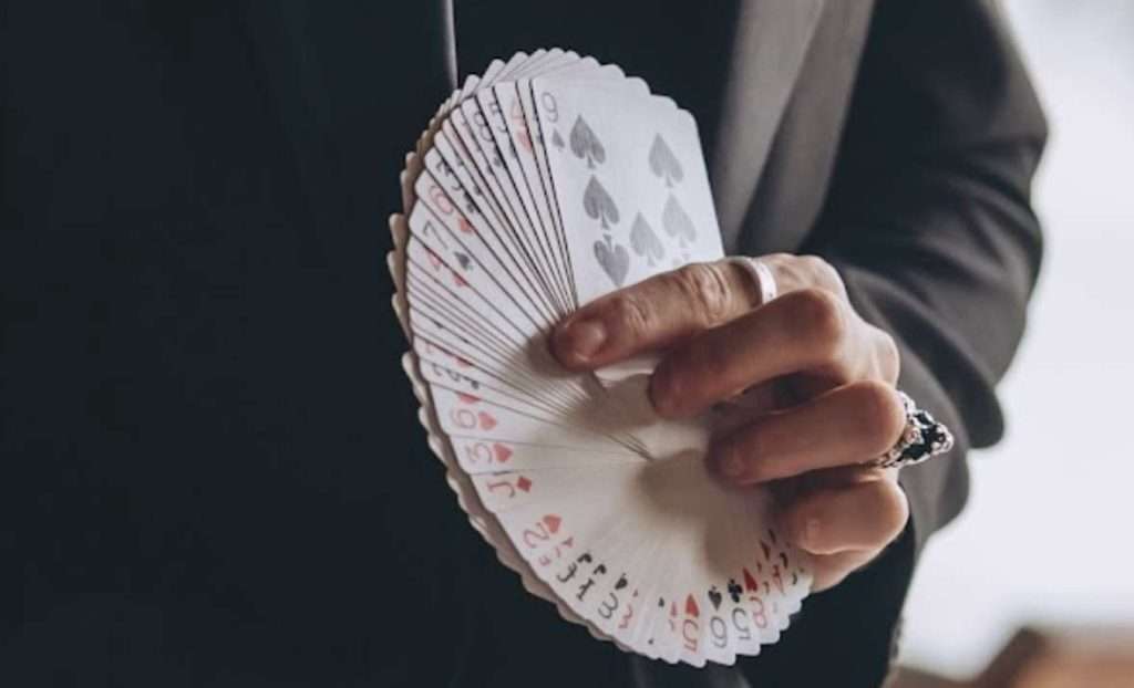 Tom Rose Magic performance