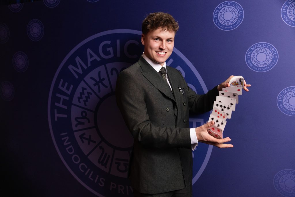 Tom Rose Magic performance